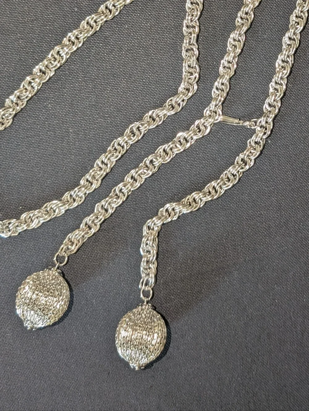 Vintage Vibe Silvertone 1970's Chain Belt